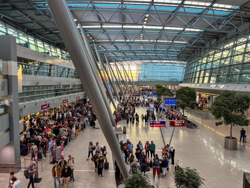 Großer Ansturm am Flughafen Düsseldorf erwartet