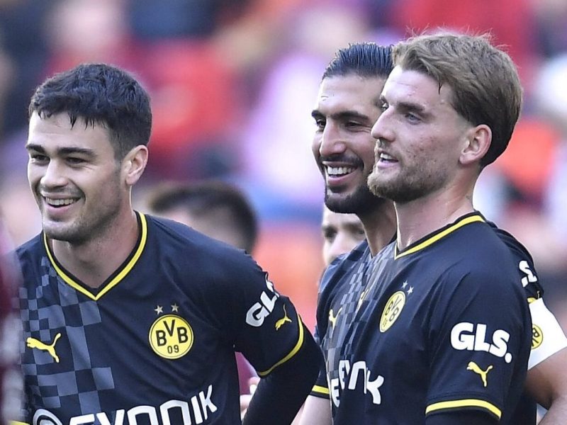 Borussia Dortmund verabschiedet einen Spieler.