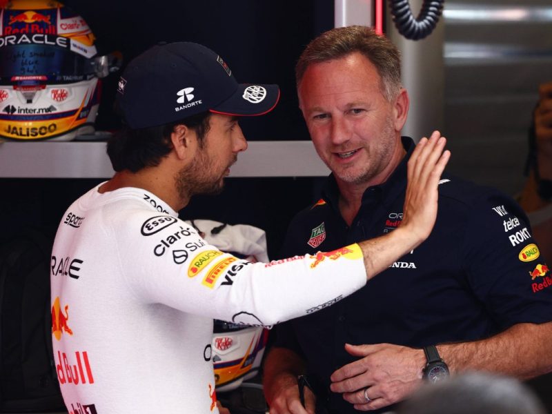 Formel 1: Sergio Perez mit Christian Horner.