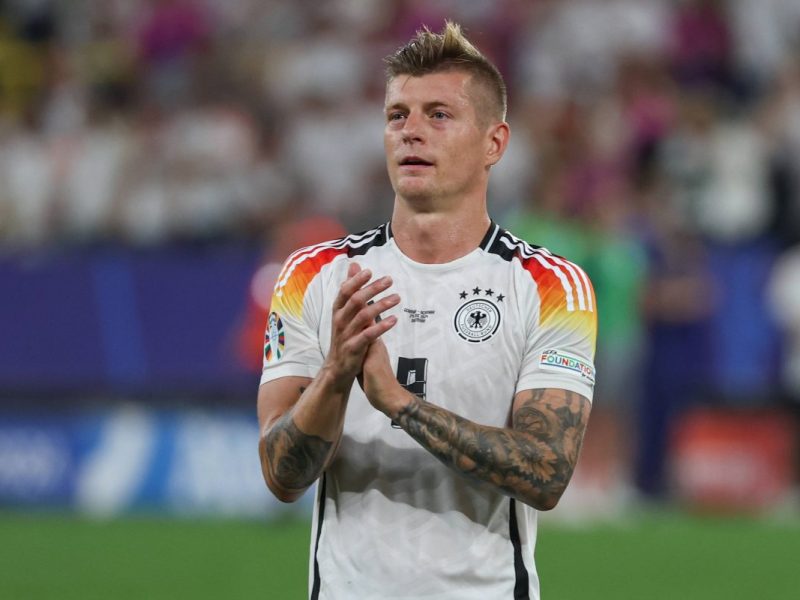 Toni Kroos steht einmal mehr im Mittelpunkt. Seine Fans werden mit Blick auf den deutschen Superstar sentimental.