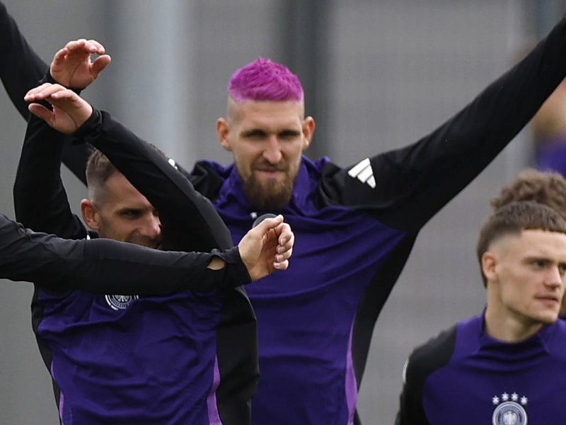 Robert Andrich trägt jetzt pink.