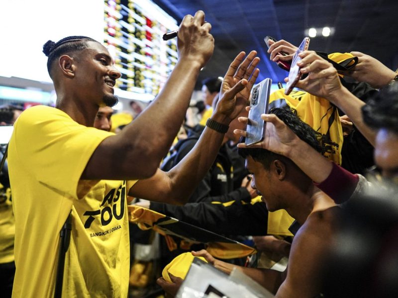 Mega-Andrang bei Borussia Dortmund in Asien.