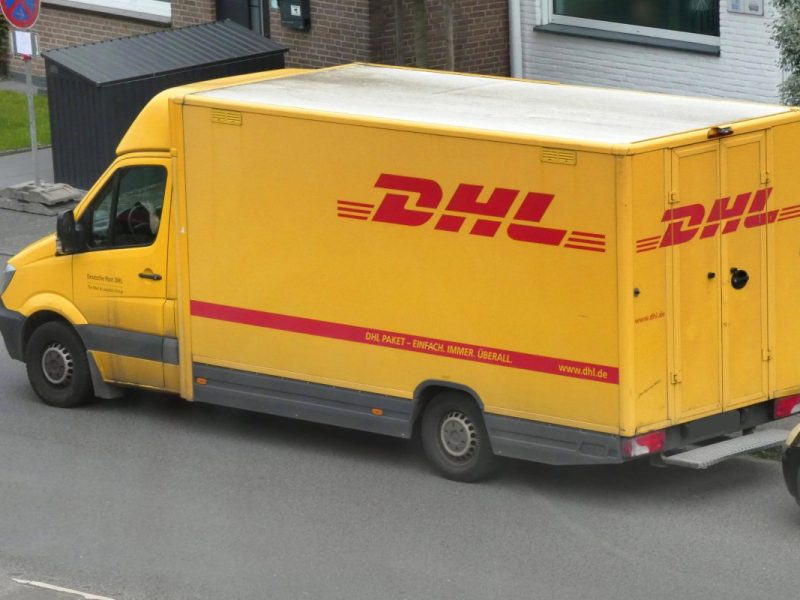 DHL