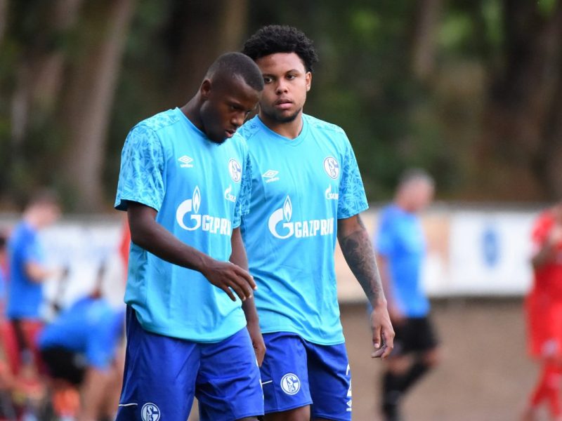 Seit Wochen gibt es Gerüchte um einen möglichen Wechsel des Ex-Schalkers. Jetzt geht das Hin und Her in die nächste Runde.