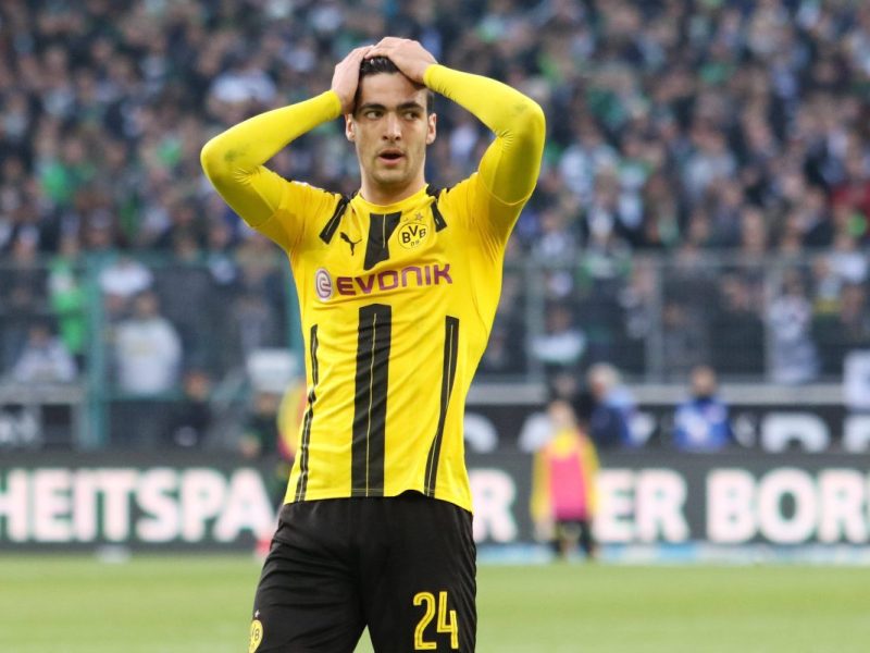 Ein ehemaliger Profi von Borussia Dortmund sorgt mit seinem Wechsel für Aufsehen. Beim BVB konnte man diese Entwicklung nicht vorhersehen.