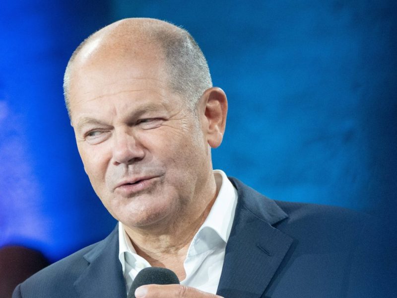 Olaf Scholz selbstironisch.