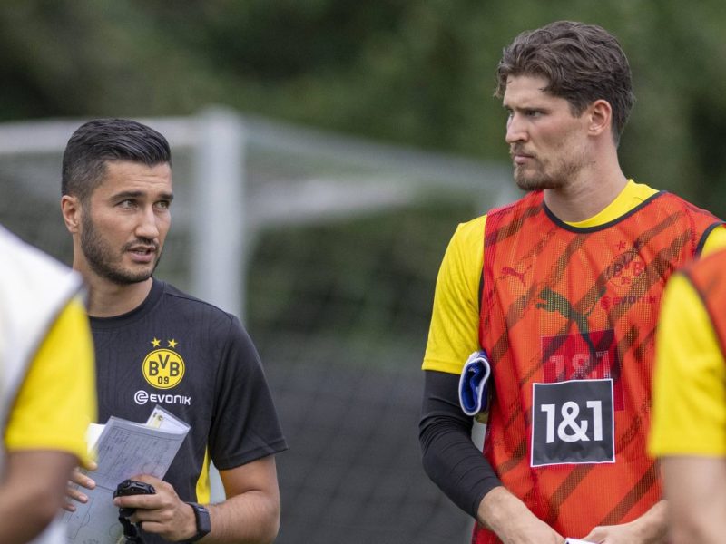 Borussia Dortmund: Gregor Kobel und Nuri Sahin.