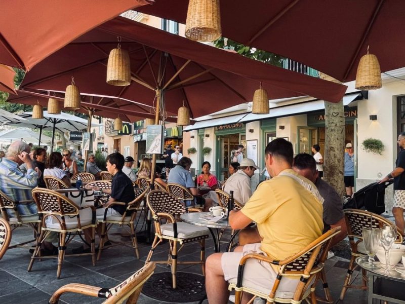 Das Cappuccino im Herzen von Palma. Hier kommen viele Menschen her, die Urlaub auf Mallorca machen.