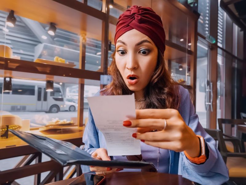 Bei einem Steuer-Detail auf dem Restaurant-Bon solltest du stutzig werden.