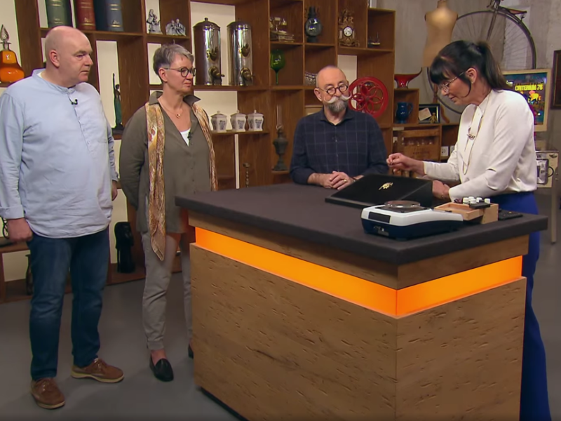 Bei „Bares für Rares“ sorgen skurrile Objekte oft für viel Aufsehen. Doch bei DIESEM Schätzpreis fällt einem Ehepaar glatt der Atem aus...