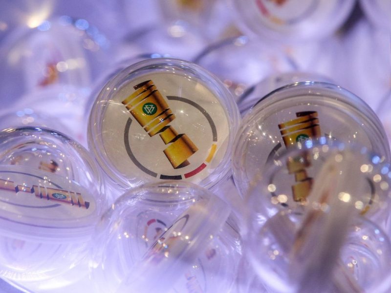 Die Auslosung für die 2. Runde des DFB-Pokals steht an. Wer trifft auf wen? Wer bekommt ein Kracher? Hier findest Du alle Partien.