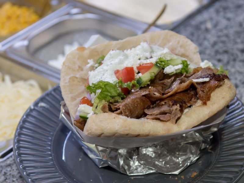 NRW: Ein US-Amerikaner hat ein eindeutiges Urteil über den Döner hierzulande gefällt.