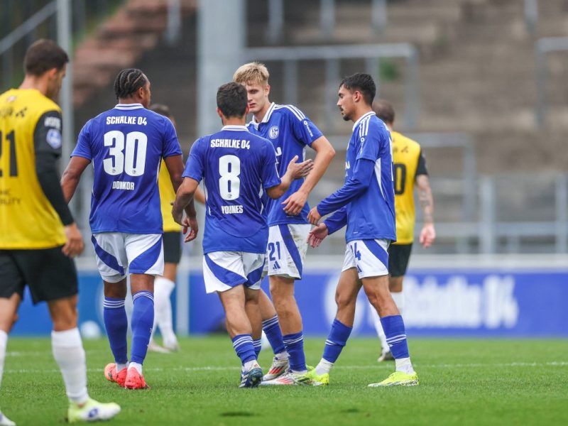 Seine ersten Wochen bei Schalke 04 waren recht schwierig, zuletzt musste er sich etwas Kritik anhören. Folgt nun jedoch die große Wende?