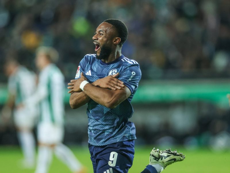 Moussa Sylla ist der Mann der Stunde bei Schalke 04. Doch schon nach wenigen Monaten bei S04 könnte er womöglich wieder den Abflug machen.