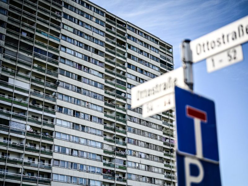 Duisburg: Weißer Riese - Polizei