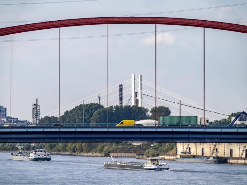 A40 in Duisburg Rheinbrücke