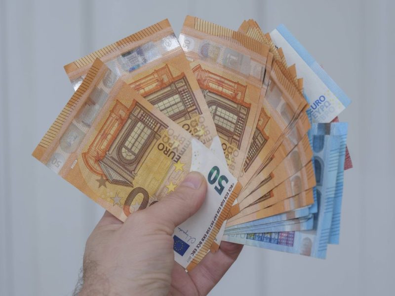 Rente und Pension: Große Unterschiede