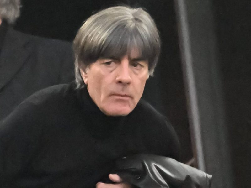 Jogi Löw steht wieder an der Seitenlinie.