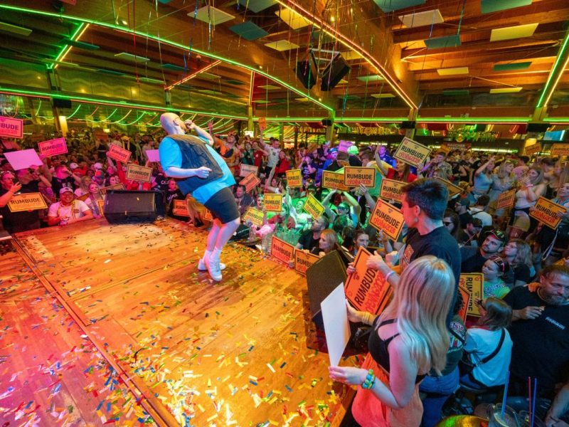 Rumbombe im Bierkönig