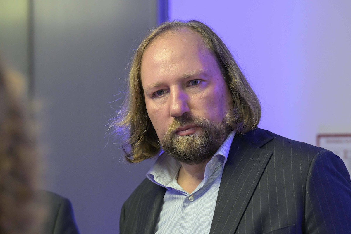 Auf dem Grünen-Parteitag sprach unsere Redaktion mit Anton Hofreiter.