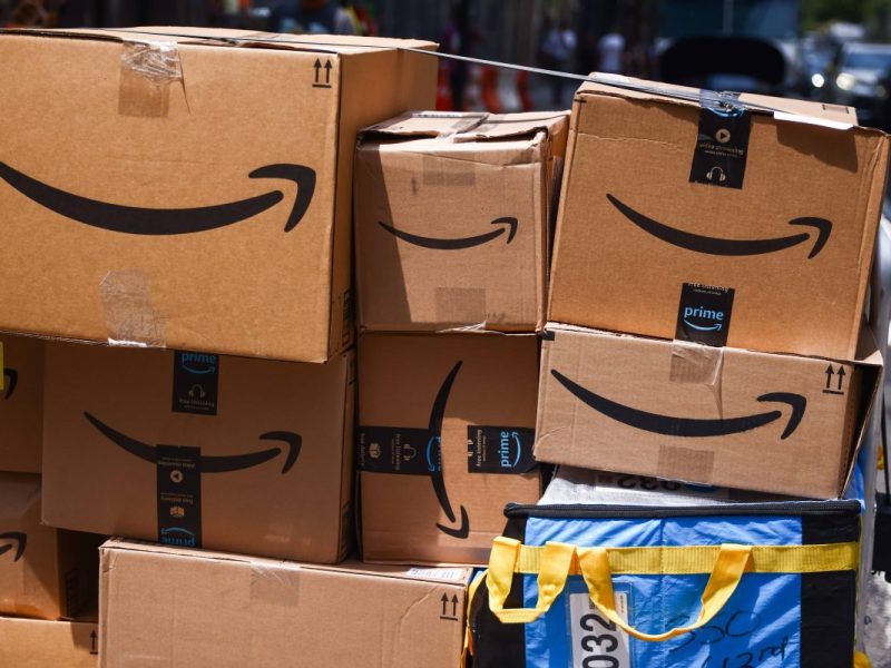 Amazon-Pakete am Black Friday