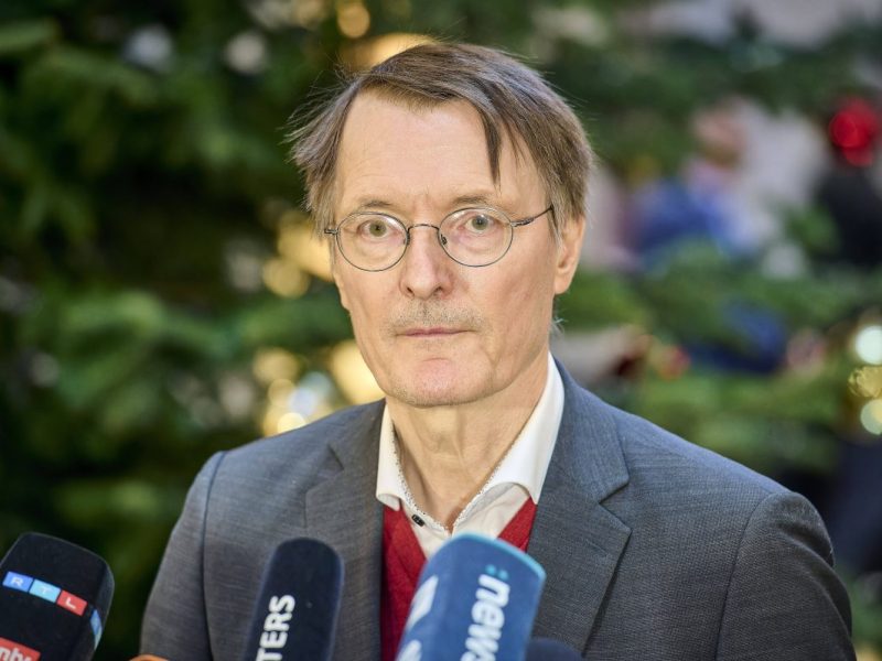 Lauterbach unter Druck