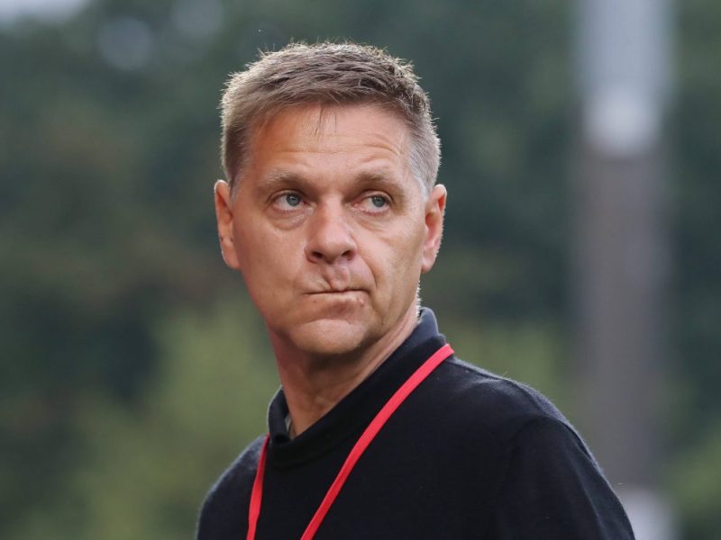 Oliver Ruhnert kehrt vorerst nicht zum FC Schalke 04 zurück.