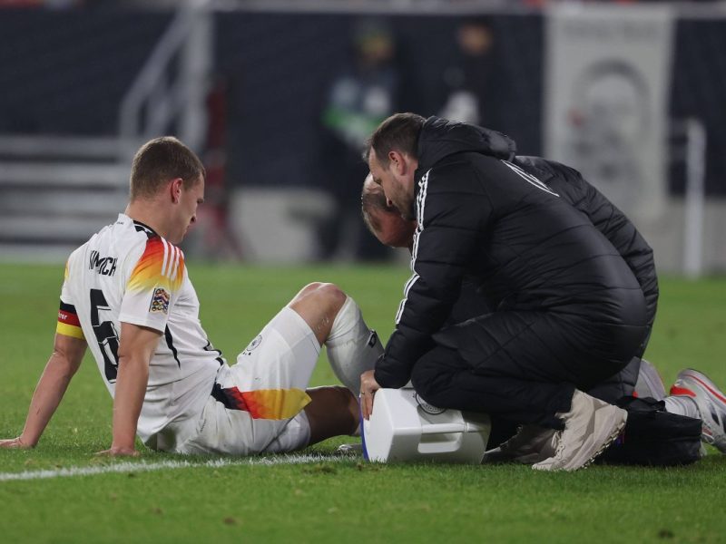 Im Spiel Deutschland - Bosnien-Herzegowina wurde die Partystimmung von einer bitteren Szene unterbrochen. Nicht nur der DFB ist in Sorge.