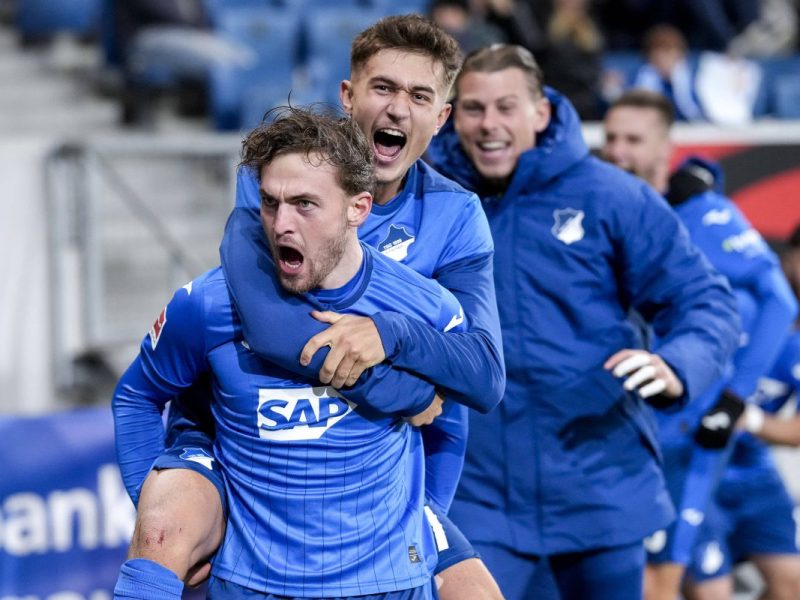 Bei Borussia Dortmund blieb der große Durchbruch aus. Doch nun winkt einem Ex-BVB-Youngster ein echter Hammer-Wechsel.