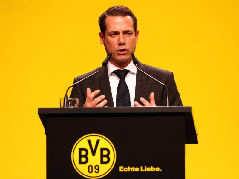 Lars Ricken auf der Mitgliederversammlung von Borussia Dortmund.