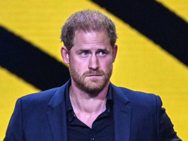 Prinz Harry und Meghan Markle haben sich bereits vor mehreren Jahren von den Royals abgewendet. Doch ein neues Video lässt aufhorchen.