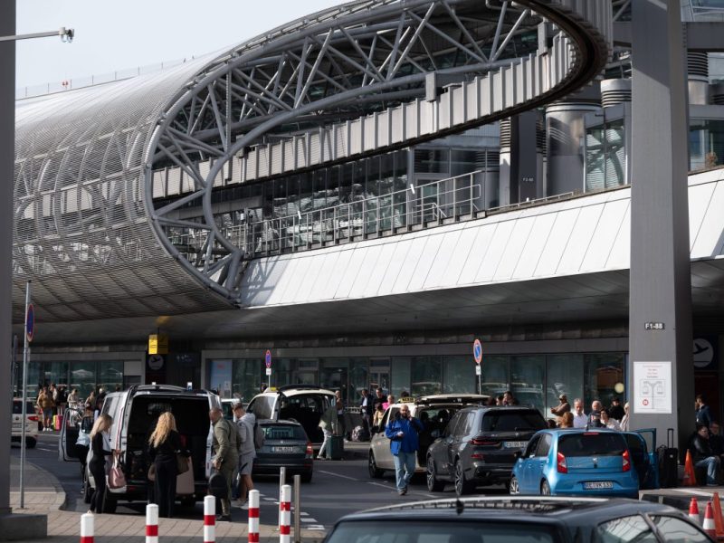 Düsseldorf: Flughafen - Aktionstag