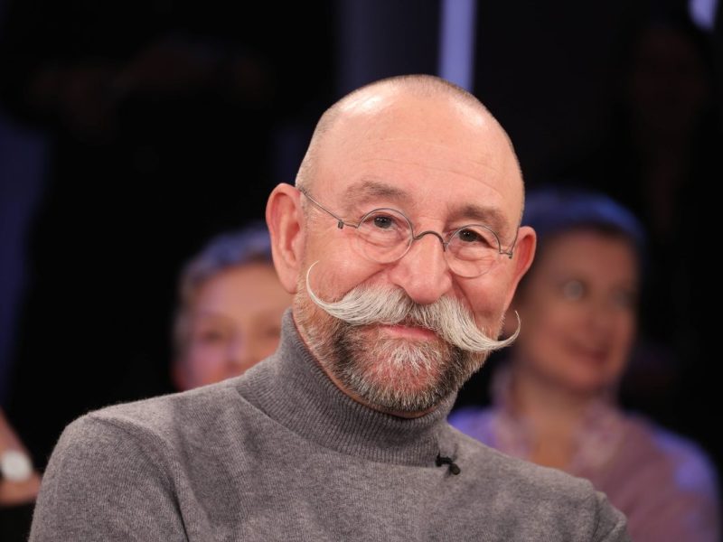 Bei „Bares für Rares“ ist Publikumsliebling Horst Lichter kaum wegzudenken. Doch nun macht der Moderator ein überraschendes Geständnis.