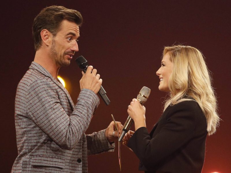 Florian Silbereisen feiert sein Comeback mit einer beliebten ARD-Show. Dabei sorgen Gerüchte über ihn und Helene Fischer für Aufsehen ...