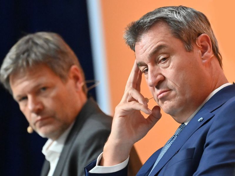 Söder und Habeck bei der Internationalen Handwerksmesse 2022.