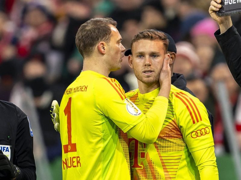 Manuel Neuer und Daniel Peretz sind die Torhüter des FC Bayern München.