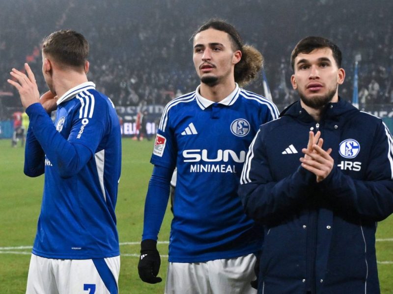 Beim FC Schalke 04 wächst auf der rechten Seite etwas zusammen.