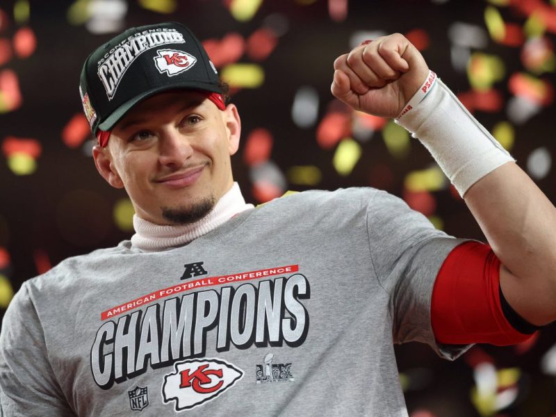 Star-Quarterback Patrick Mahomes steht wieder im Super Bowl der NFL - live auf RTL.