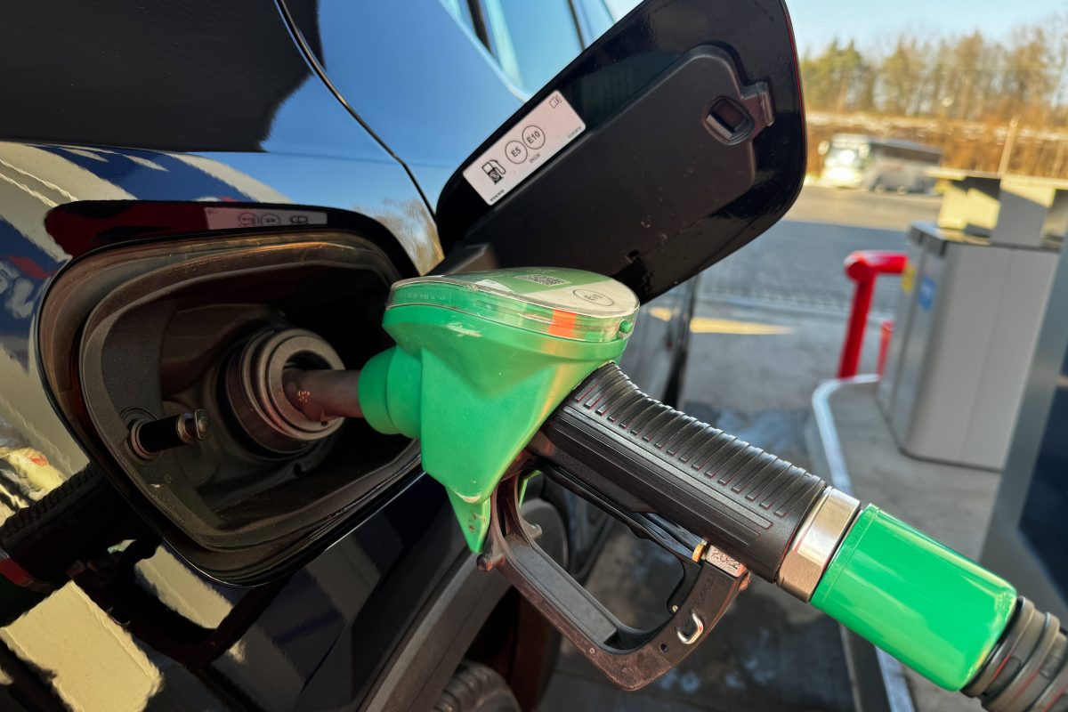 Tanken für den Straßen-Verkehr